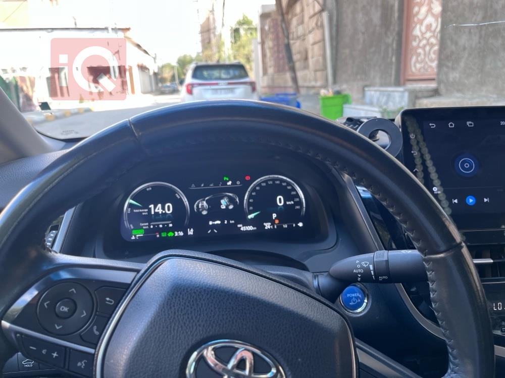 تۆیۆتا کامری